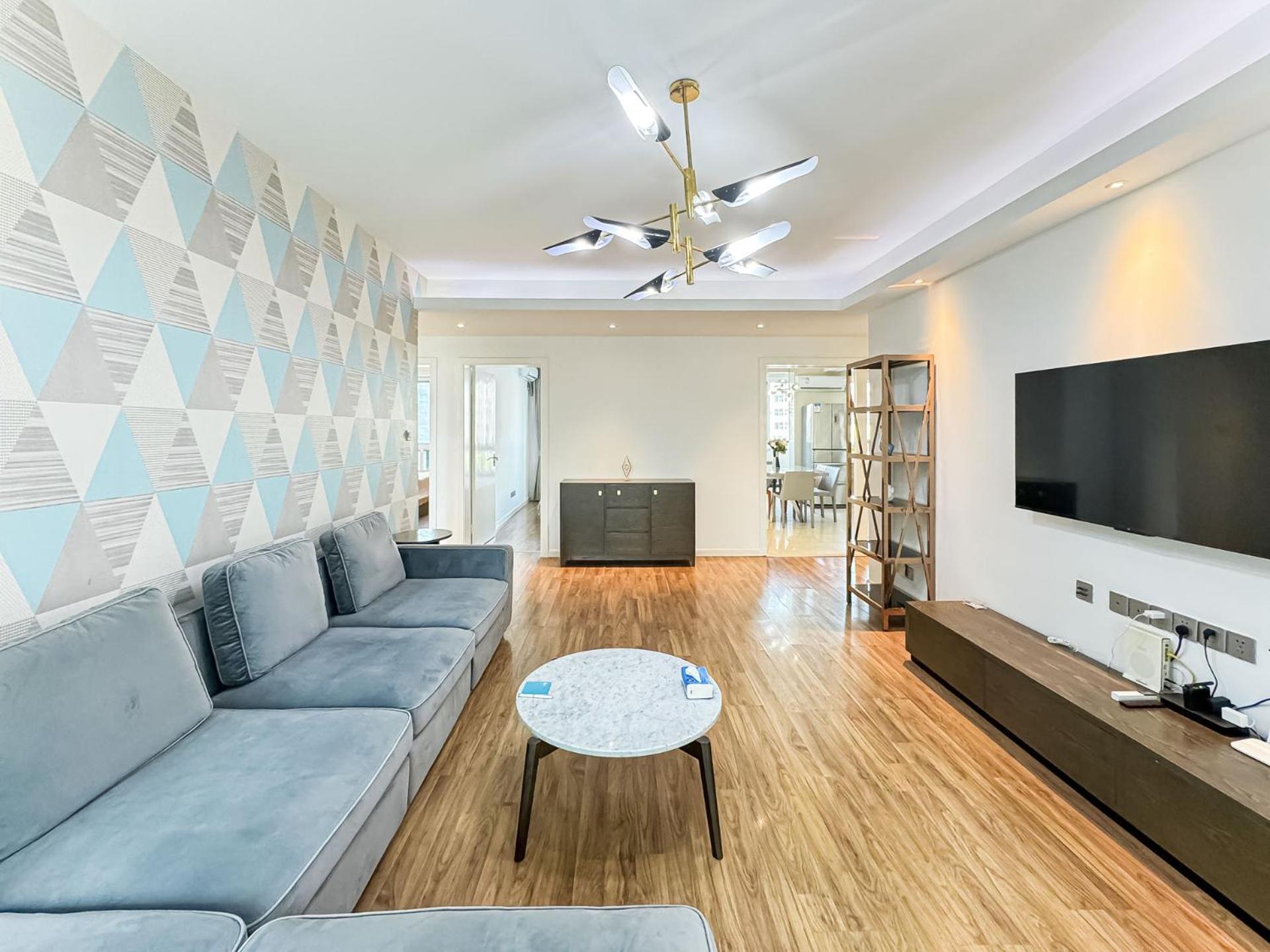 Tyms 3br 2ba Near Stadium Line 1 4 *