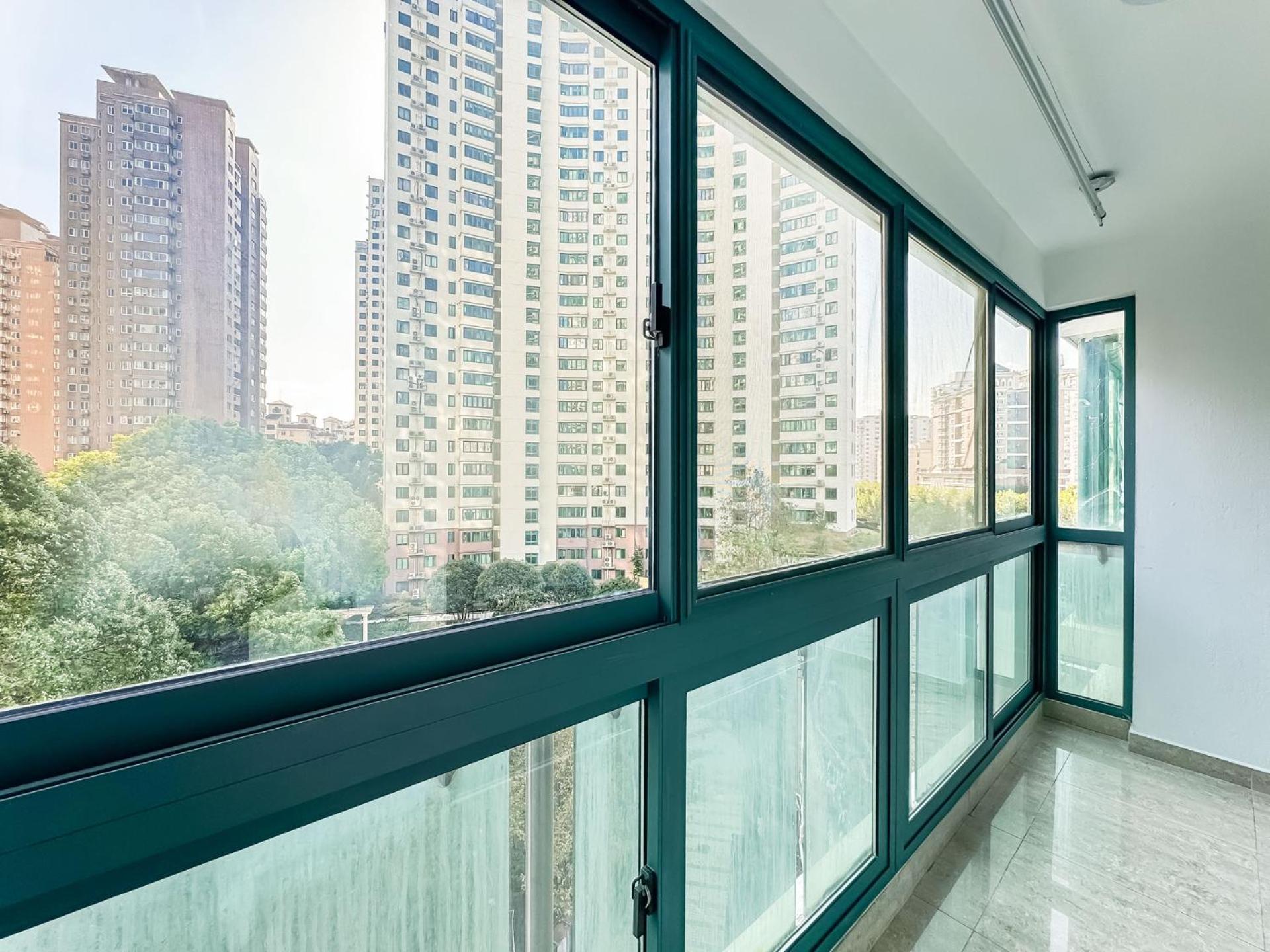 Apartment Tyms 3br 2ba Near Stadium Line 1 4 *