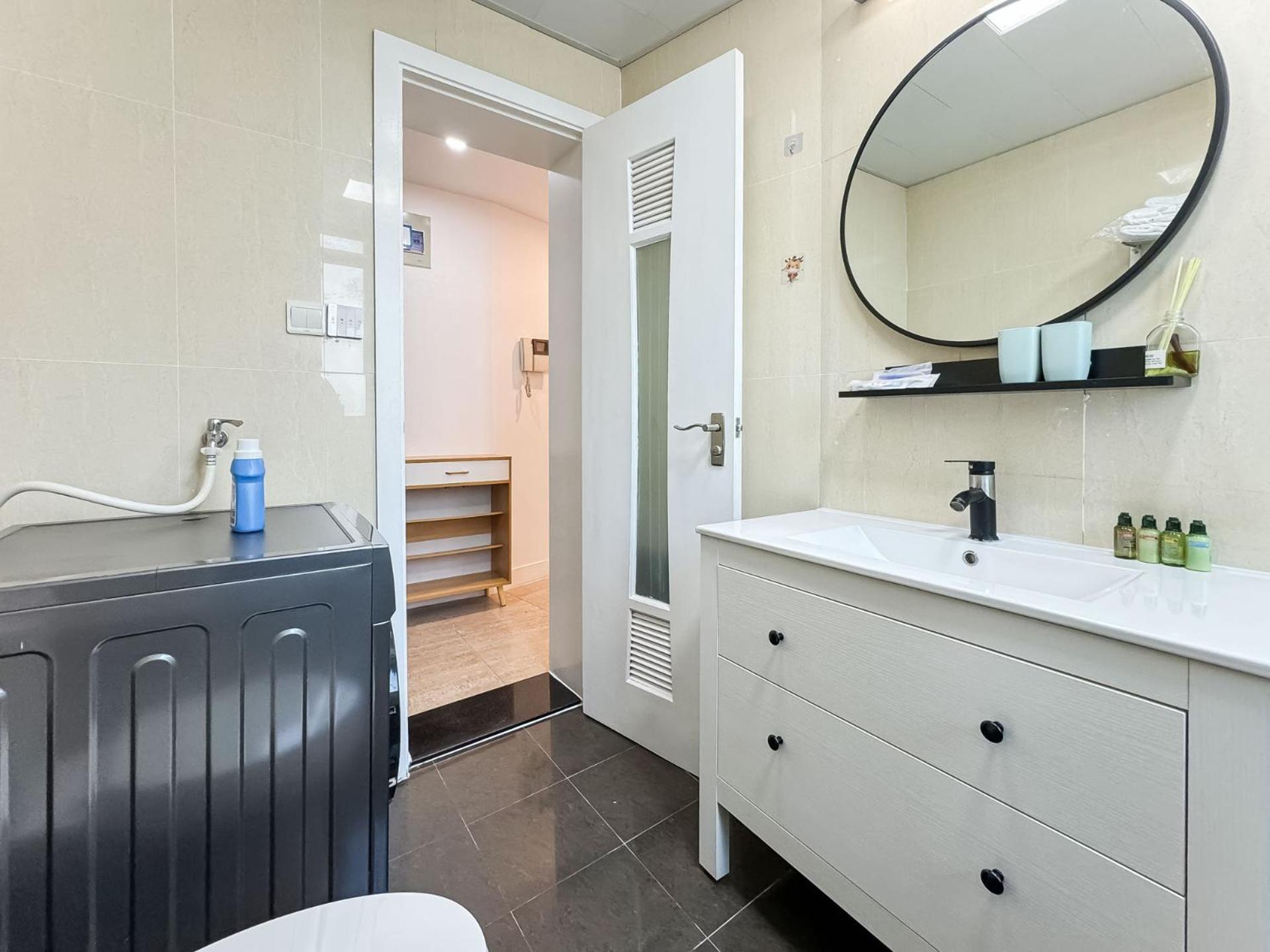Tyms 3br 2ba Near Stadium Line 1 4 *