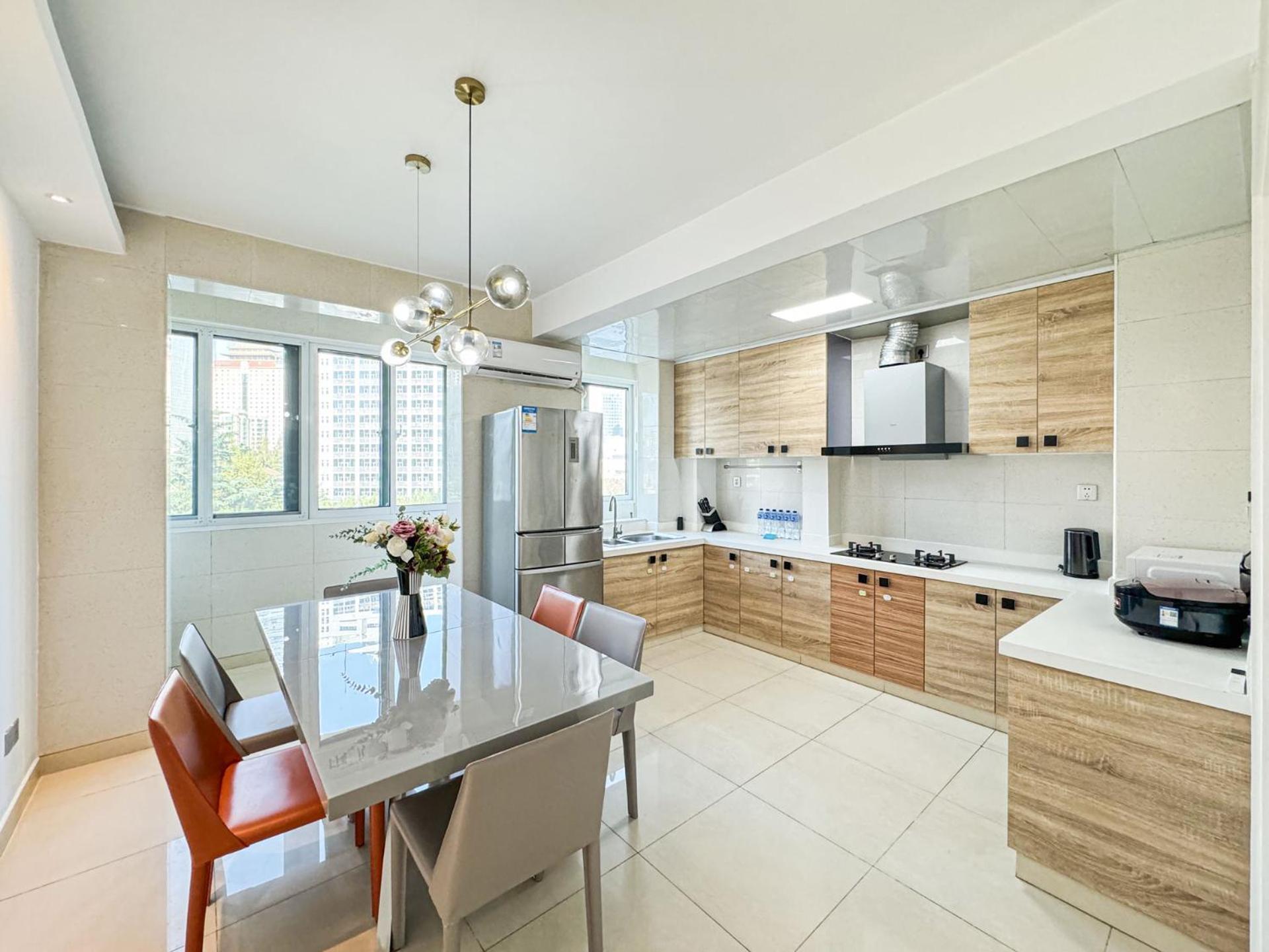 Tyms 3br 2ba Near Stadium Line 1 4 *
