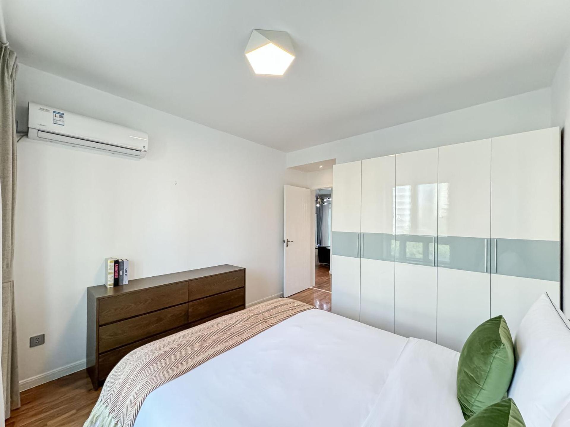 Tyms 3br 2ba Near Stadium Line 1 4 *