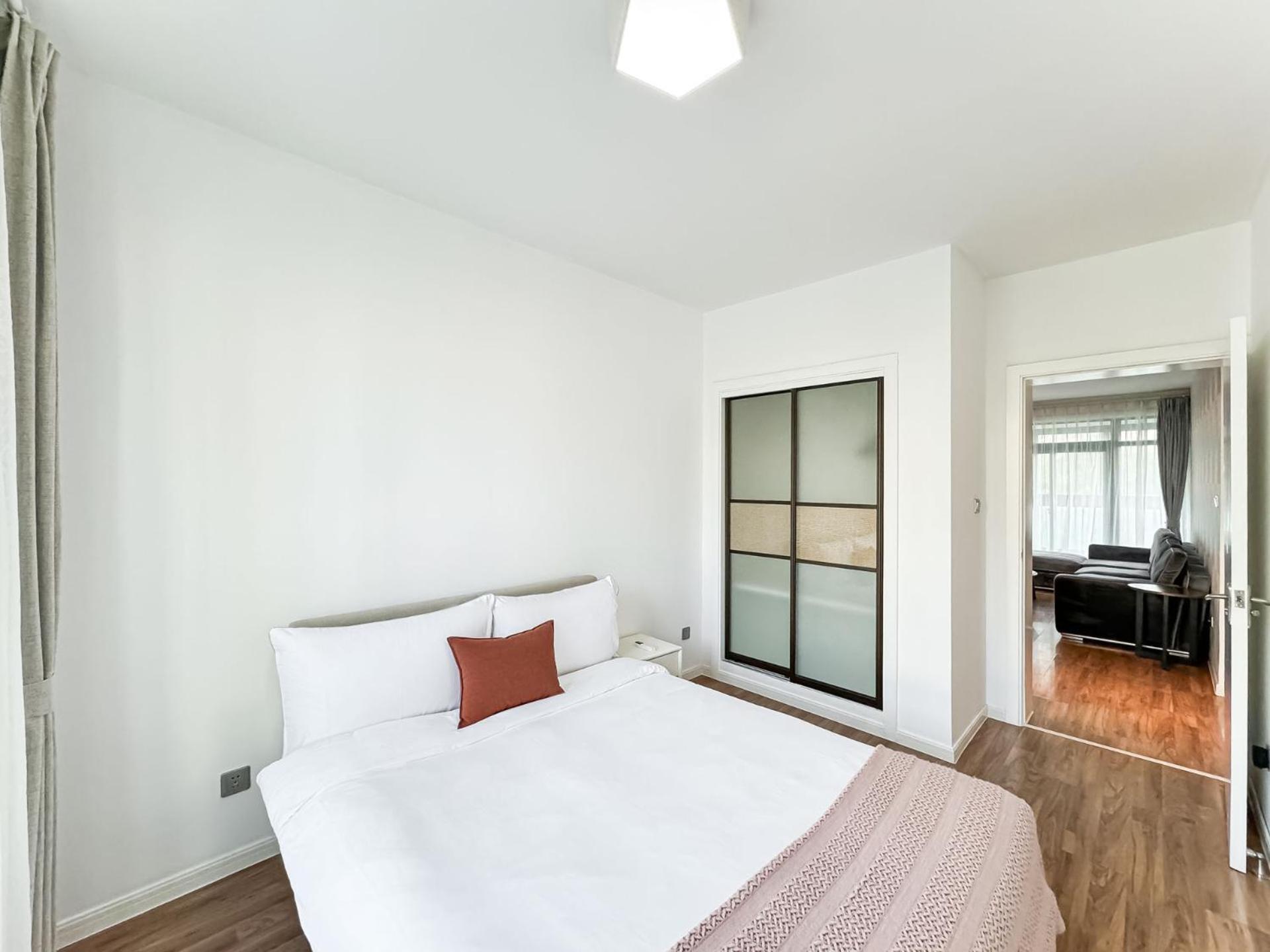 Tyms 3br 2ba Near Stadium Line 1 4 *
